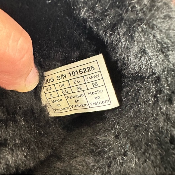 UGG Bailey Bow II Boots in black - Picture 10 of 11